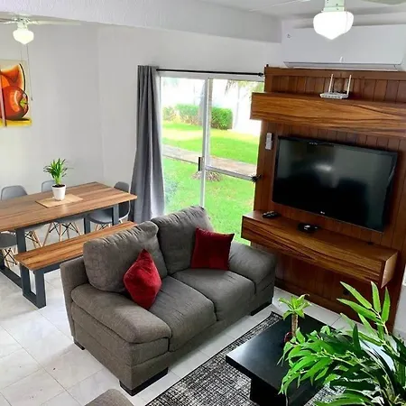 Linda Casa En Cancun-3
