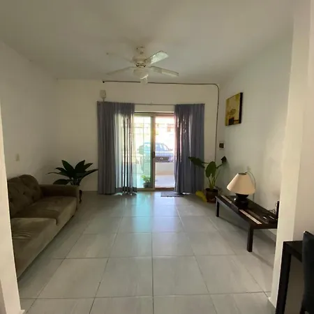 Disfruta De Esta Hermosa Habitacion A Solo 5 Minutos Del Ado-2