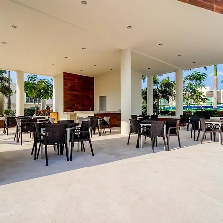 Modern Mexican Retreat-2