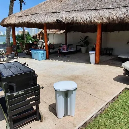 Cancun Villa Close To The Beach And Hotel Zone!-3
