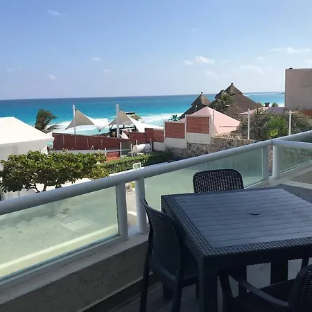 Romantic Seaview Suite Beachfront Condo Complex-3