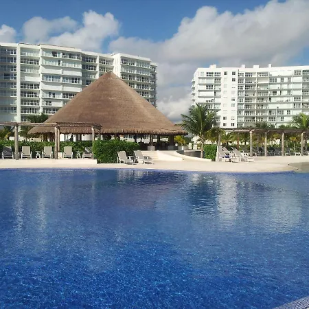 Punta Me Luxury Apartments Ocean View & Beach Front-2