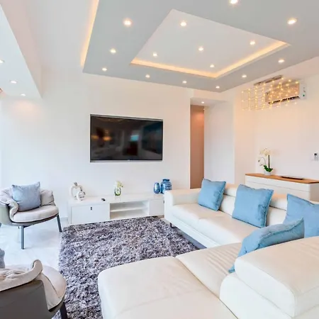 Luxury 5Br Apartment, Kitchen, Wifi, Tvs, Laundry.-2