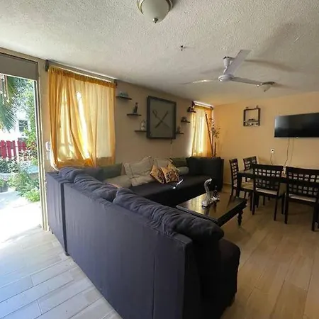 Hermosa Casa En El Centro-2