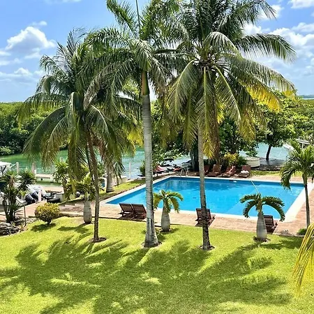 4Br Beautiful Waterfront House With Pool & Terrace-3