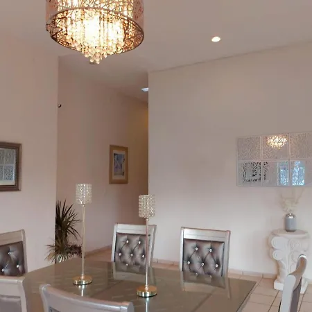 Villa For 16 Guests In Cancun - Mexico-3