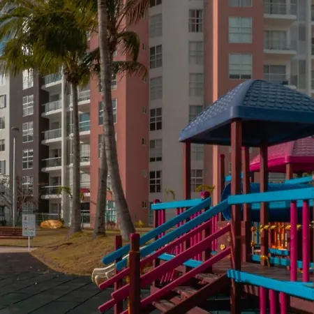 Departamento Moderno Con Vista A La Laguna En Dream Lagoons-2