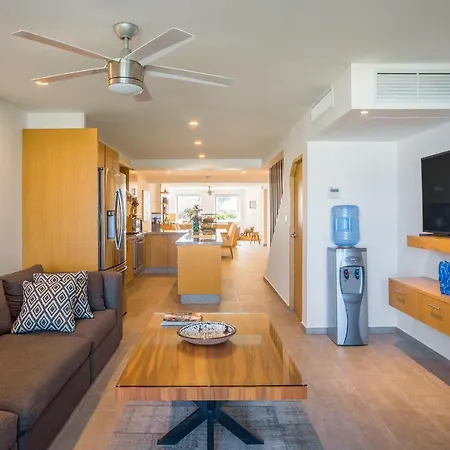 Amazing Oceanview Villas Nizuc I 2 Beachfront Pools-3
