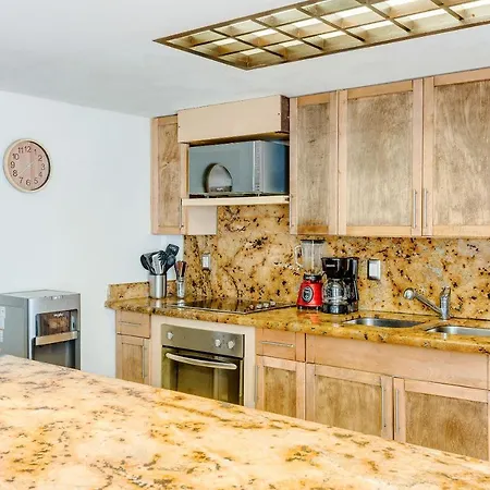 Fantastic Family Villa On The Best Beach In Cancun-3