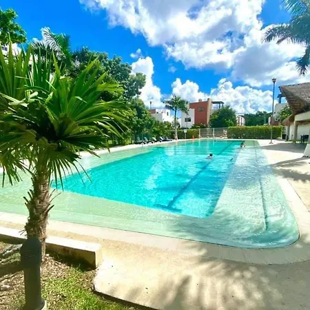Lovely 2 Bedroom 2 Bathroom Condo-2