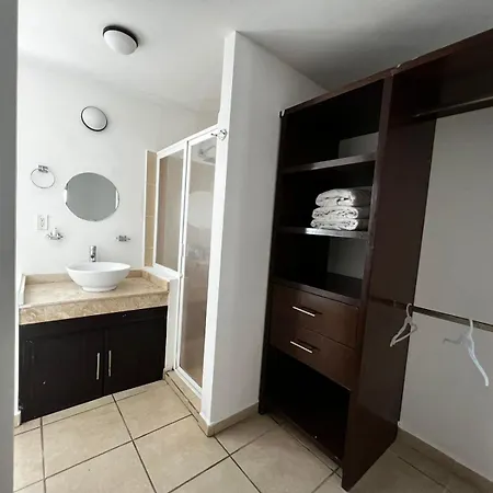 Departamento En Planta Baja Con Alberca-2