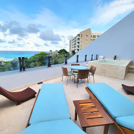 Beachfront Getaway Condo-3