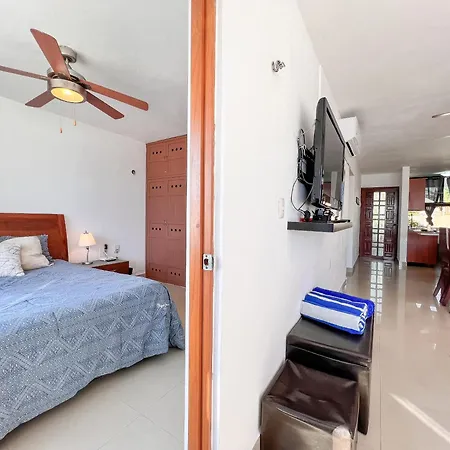 Bello Mar De Cancun, Beautiful 2Br 2Ba Condo Overlooking Beach Spectacular View!-3