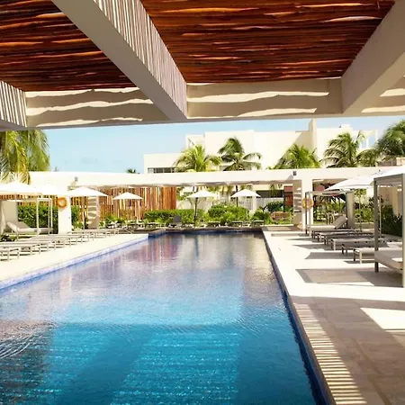 Cancun Luxury Condo Resort-Style At Prime Beach-2