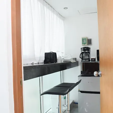 Estudio 4 sobre playa, alberca, gimnasio, jacuzzi-2