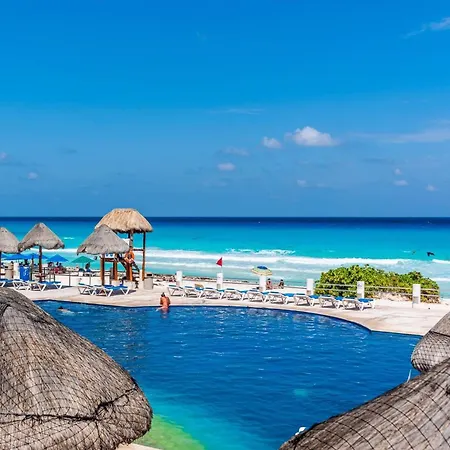 Cancun Hotel Zone - 2 Bedroom Beachfront, Bright And Spacious-2