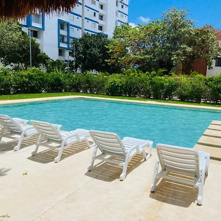 Lovely 2 Bedroom 2 Bathroom Condo-3