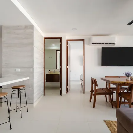 Spectacular View 2Br Apartment - Rooftop Pool-2