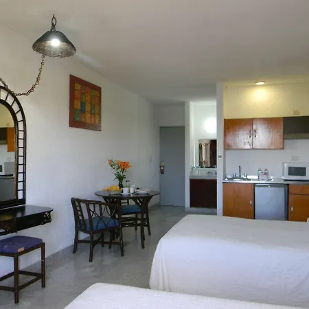 Hotel Imperial Laguna Faranda Cancun-3
