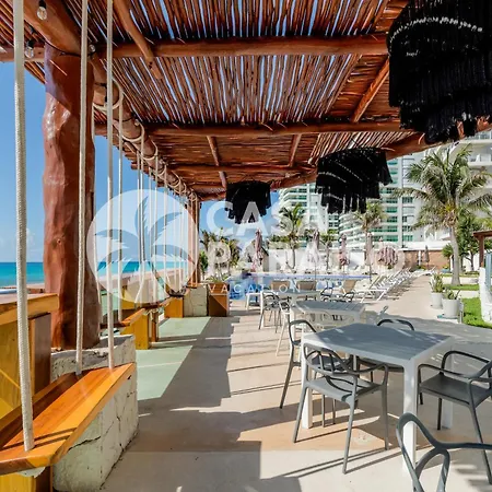 *Turquoise Escape- Beachfront Studio By Casa Paraiso*-3