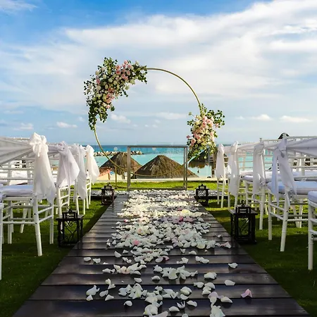 Krystal Grand Cancun All Inclusive-3
