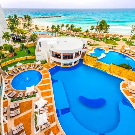 Altitude At Krystal Grand Cancun-2