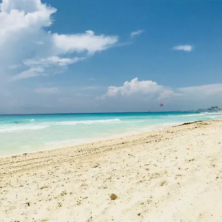 Stunning! 2 Bdrm Beach/Oceanfront Condo On Cancun Beach - Hotel Zone-2