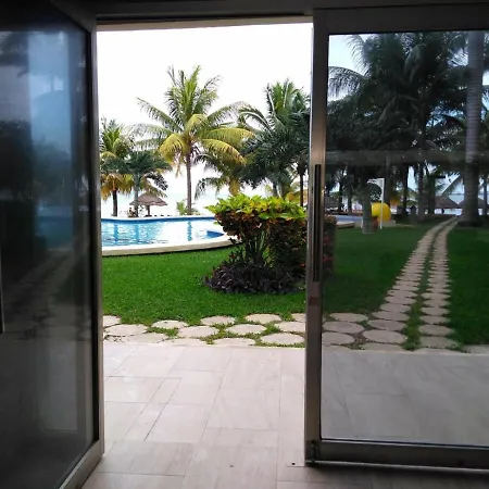 Bella Beach Condo Cancun-3
