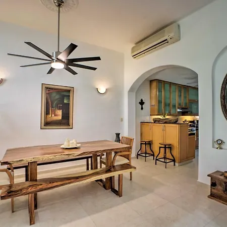 Updated Oceanside Townhome With Pool Walk To Beach!-2