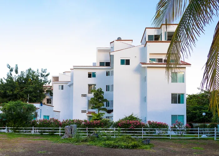 Las Gaviotas Hotel & Suites Cancún Avec Terrain de Golf