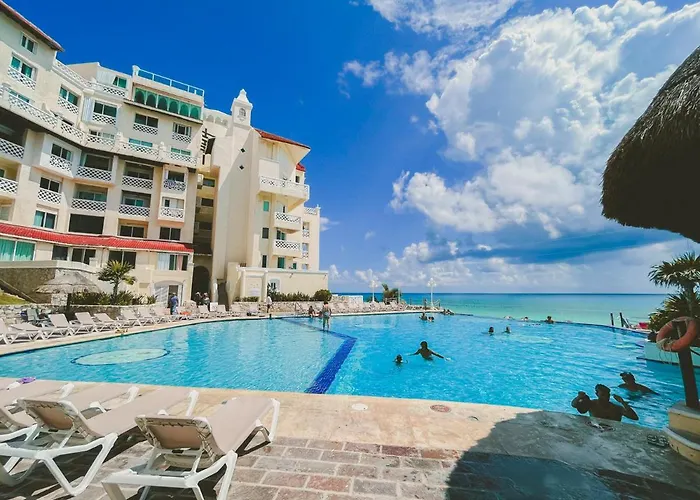 Cancun Plaza Condo Ocean front che accetta animali