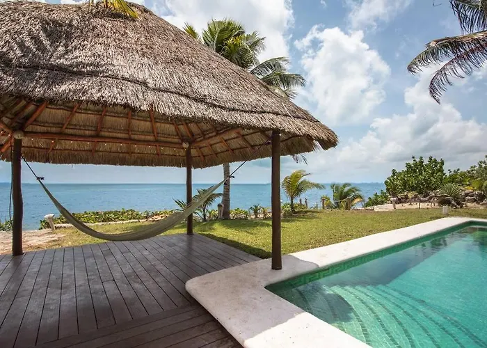El Meco Beachfront & Private Pool Villa By Casa Paraiso Cancún aceita animais de estimação
