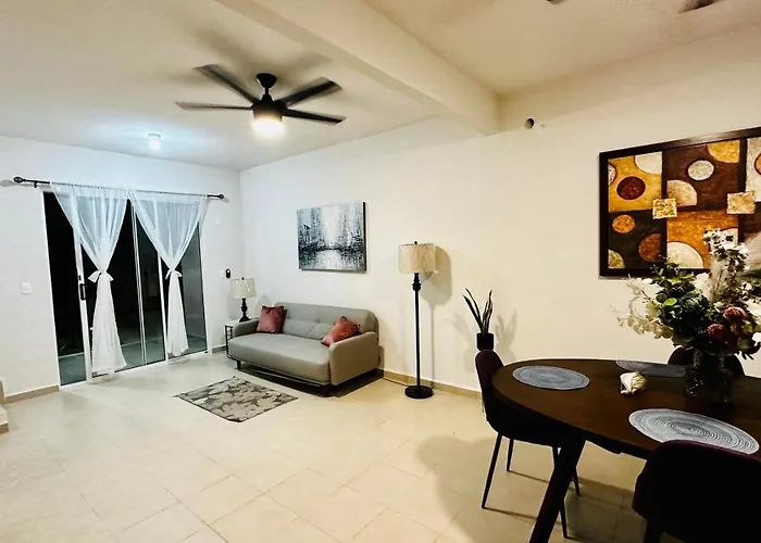 Franks House "Shared House" With Pool Apartamento Cancún