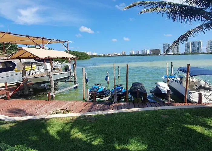 Cancun Villa Close To The Beach And Hotel Zone! acceptant les animaux
