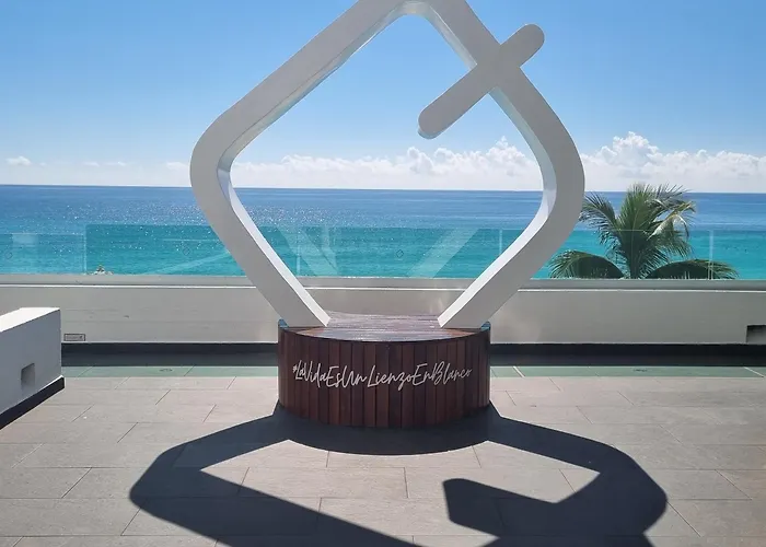 Ocean Front Studio 2C, New Listing Cancún aceita animais de estimação