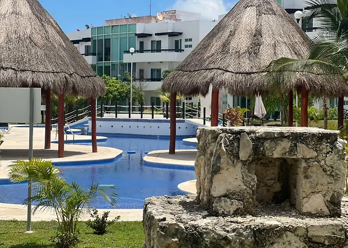 Appartement Departamento En Planta Baja Con Alberca à Cancún acceptant les animaux