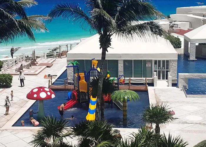 Beach, Fun & Relax At The Hotel Zone In Cancún acceptant les animaux