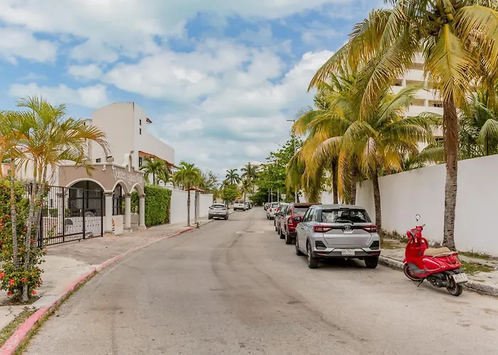 Charming Lagoon Front Villa By Casa Paraiso Cancún